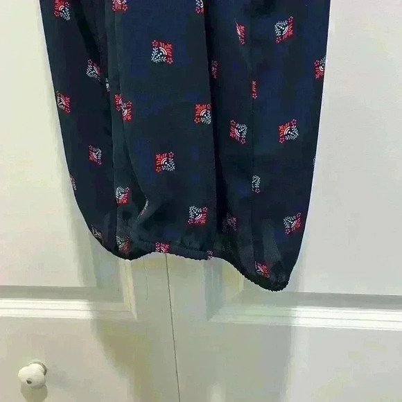 Banana republic halter top - Picture 2 of 3